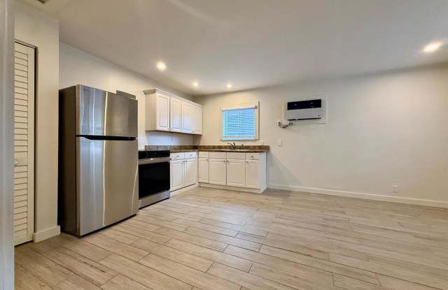 1215 Ne 17th Ave photos photos