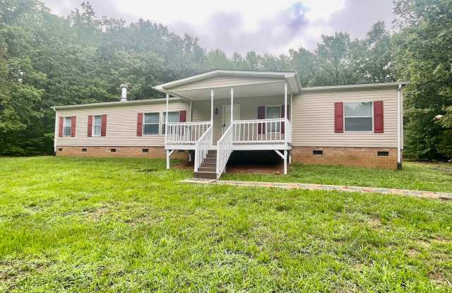 Discover this 4-bedroom, 2-bath home in Claremont, NC photos photos