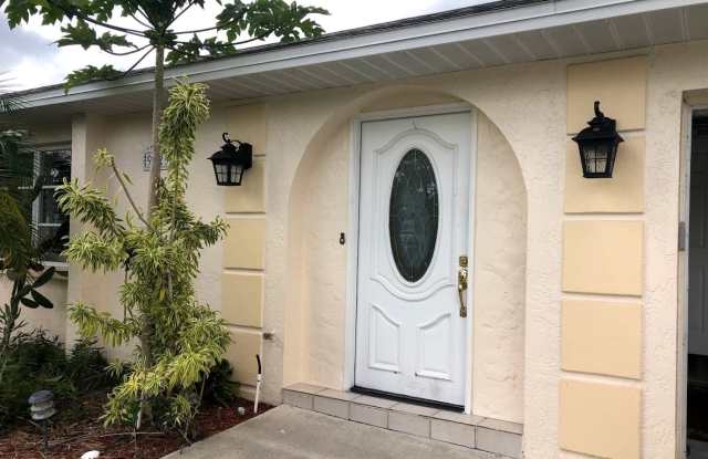 9823 6th Street North - 9823 6th Street North, Naples Park, FL 34108