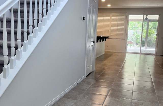 Beautifully Spacious 2-Story Home Gallery 4