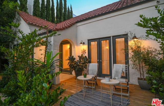 1019 N Orange Grove Ave photos photos