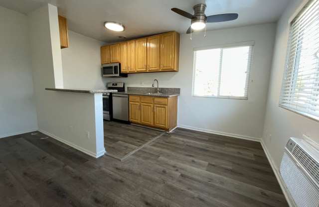 6944-6954 Coldwater Canyon Ave. Gallery 1
