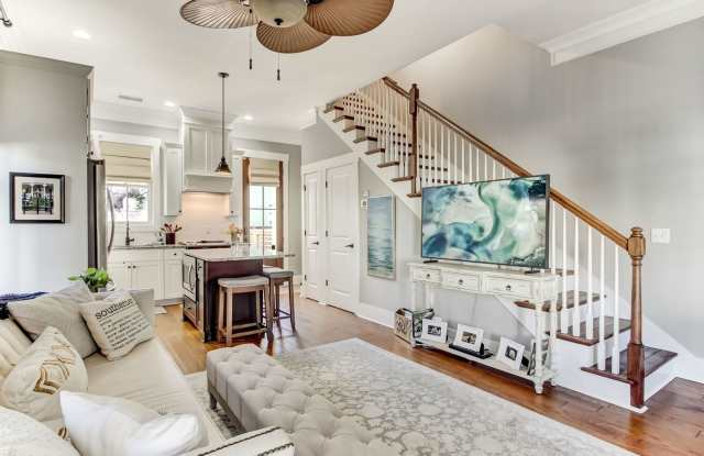 Luxury 3BR Townhome in Savannah photos photos