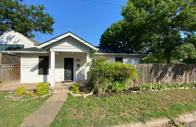 5410 Woodrow Ave - 5410 Woodrow Avenue, Austin, TX 78756