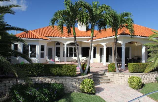 808 Shore Drive Gallery 2
