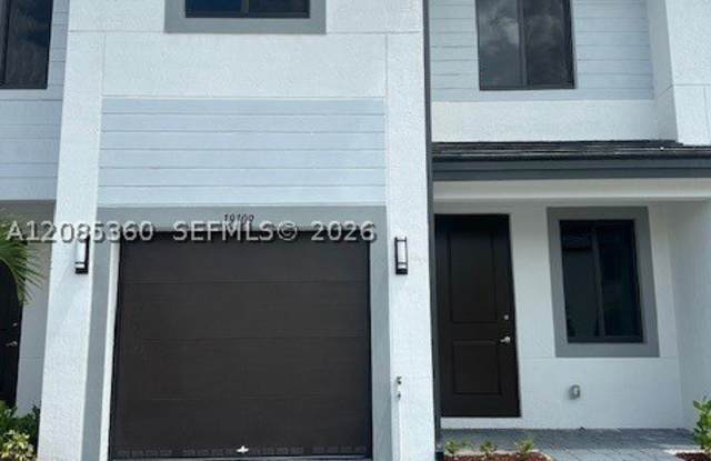 19109 SW 344th Ter Gallery 2