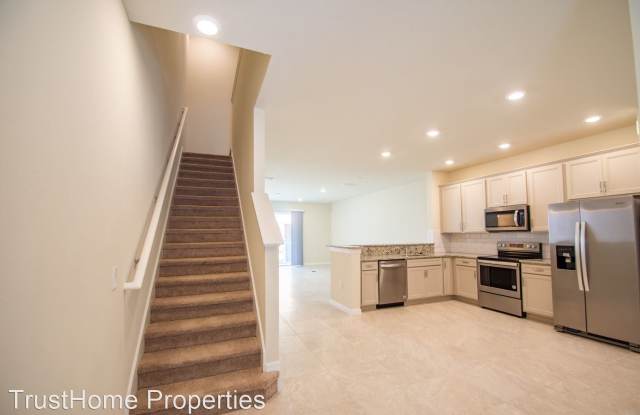 3912 Plainview Drive Gallery 2