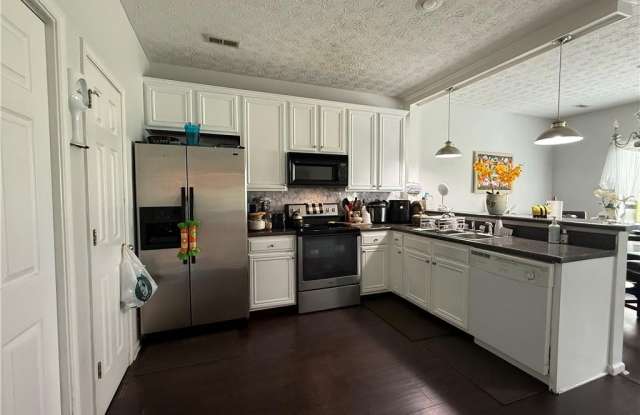 7544 Winderemere Park Gallery 4