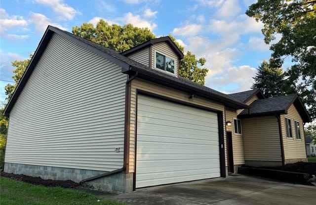 15133 Eddy Lake Road Gallery 2