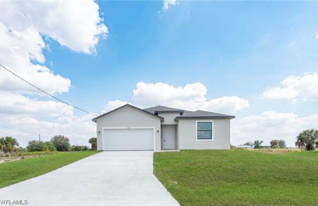 7016 Hero Circle - 7016 Hero Circle, Port LaBelle, FL 33935