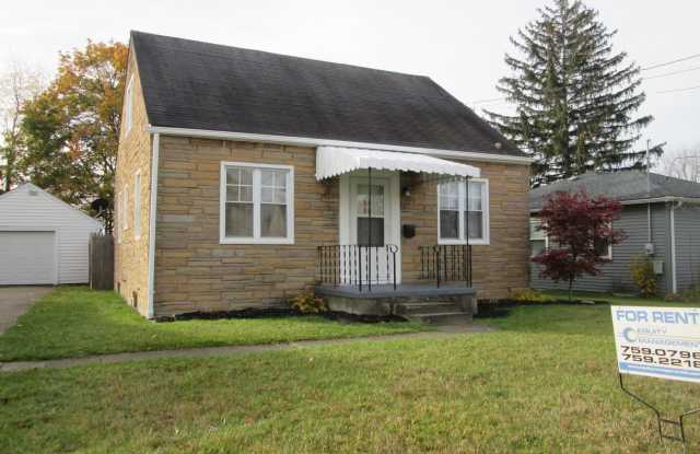 201 Crumlin Ave. - 201 Crumlin Avenue Southeast, Girard, OH 44420