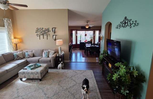 4647 East Alfalfa Drive Gallery 3