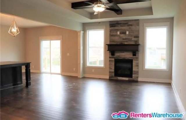 516 South East Colonial Court Gallery 4