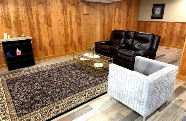 7428 MASON Lane Gallery 2
