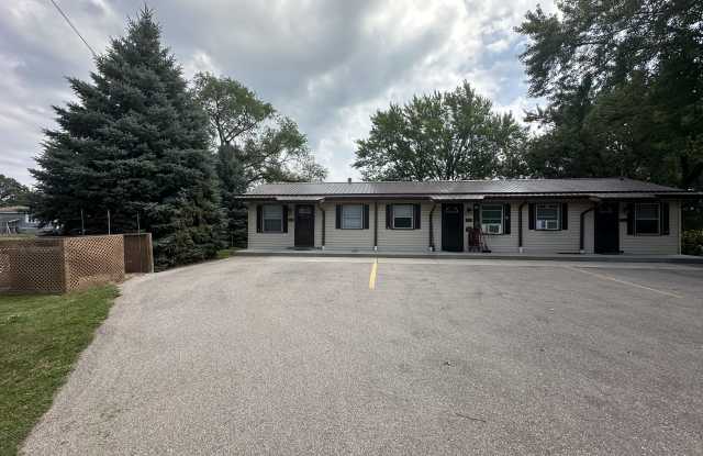 832 Parkview Dr Gallery 2
