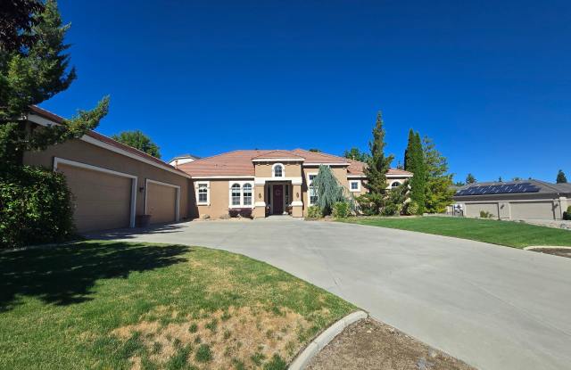 Spacious Single Story Home in Southwest Vistas! Gallery 3