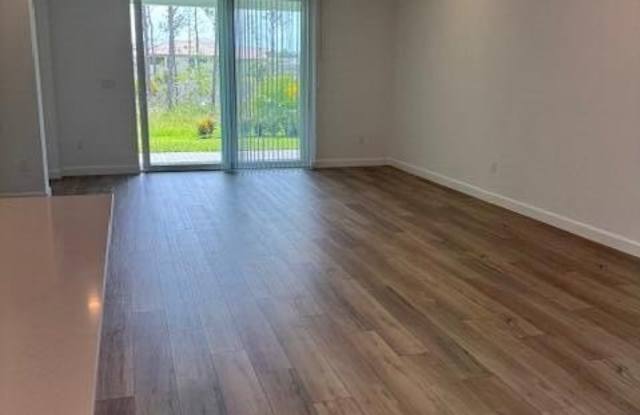 1545 SE CROSSWOOD Way Gallery 4