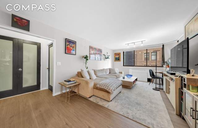280 Park Avenue South - 280 Park Avenue South, New York City, NY 10010