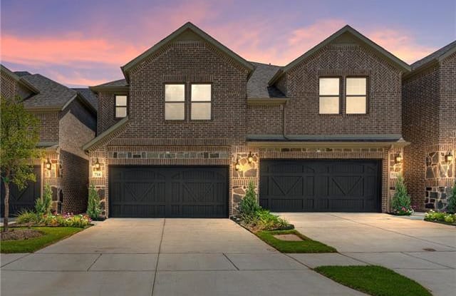 716 Reeves Lane - 716 Reeves Ln, Plano, TX 75075