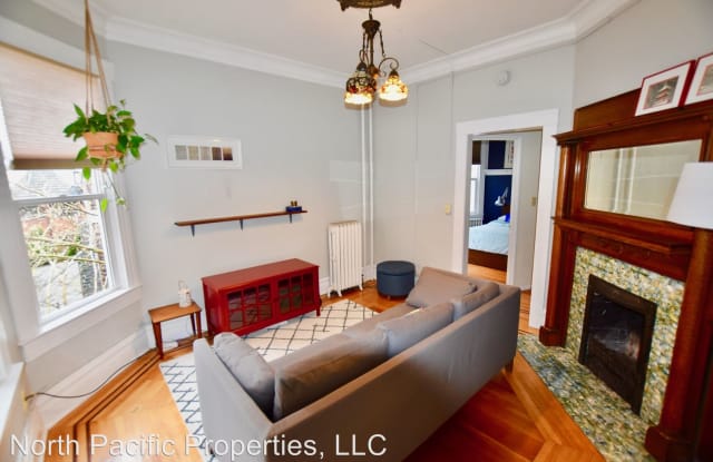 521 16th Ave E #8 - 521 16th Ave E, Seattle, WA 98112