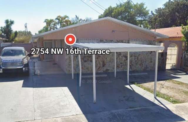 2754 NW 16th Ter photos photos