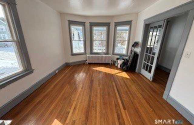 14 Guilfoile Street Gallery 2