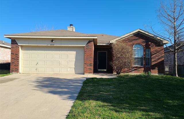 4840 Marina Del Road - 4840 Marina Del Road, Fort Worth, TX 76179