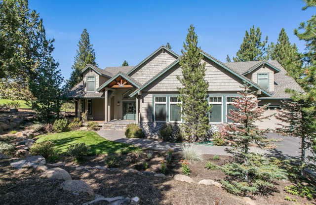 Single Level Gorgeous Awbrey Glen home! photos photos