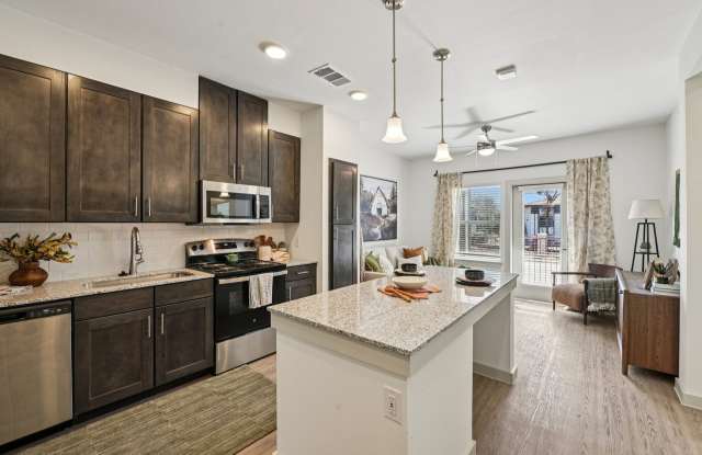 Huntington Place Seniors Little Elm - Senior Housing Gallery 2