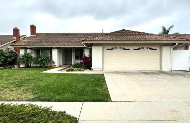 Spacious Single Story Upgraded Home photos photos