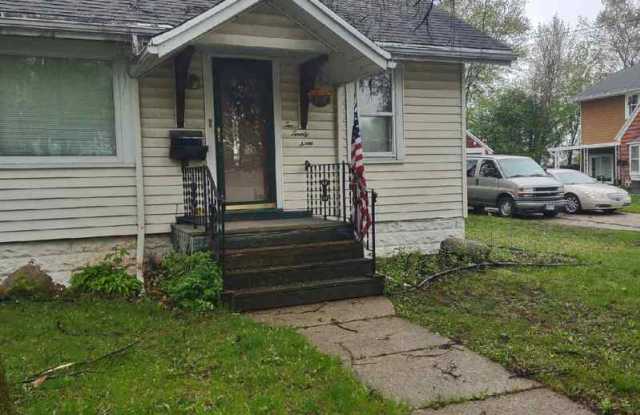 229 Idlewild Street photos photos