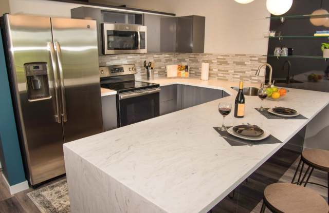 Riverfalls Tower Apartments Gallery 4