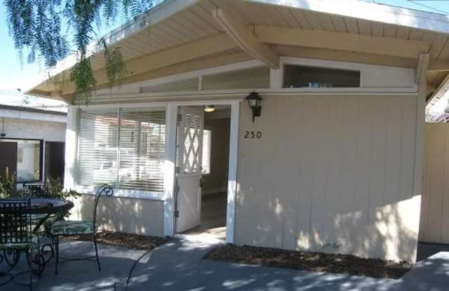 Fantastic updated studio with ocean views from patios photos photos