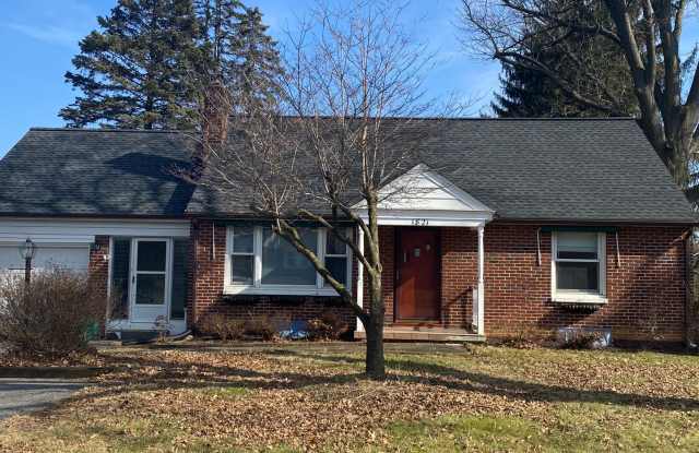 Gorgeous 2 Bedroom, 2 Bathroom Home! photos photos