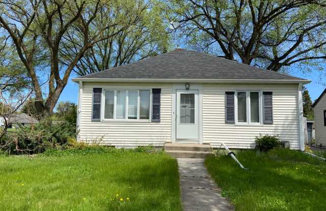 5 Bed 2 Bath Home Near NDSU! photos photos