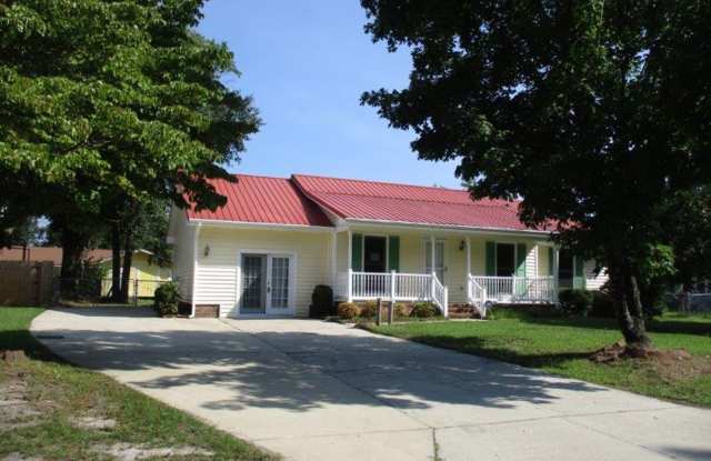 4326 Bridge Street Hope Mills ~ Fairway Forest Subdivision **2 WEEKS RENT FREE OF FIRST FULL MONTH** photos photos