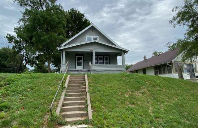 Fully Remodeled 2 Bed 1 Bath!! photos photos