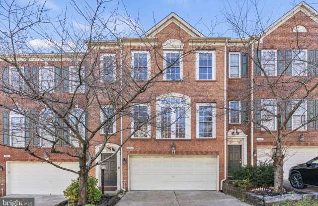 8436 CHAUCER HOUSE COURT - 8436 Chaucer House Court, Lorton, VA 22079