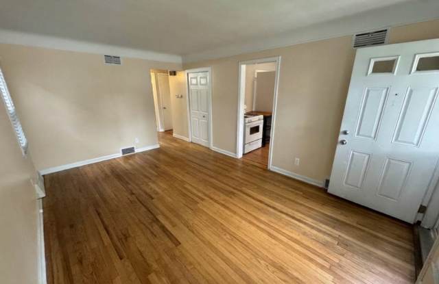 Ferndale ranch walking distance to downtown Gallery 3