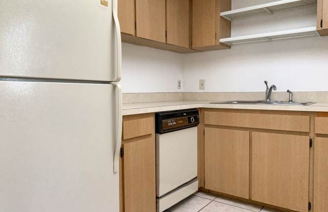 450 Fairways Cir A103 Gallery 3