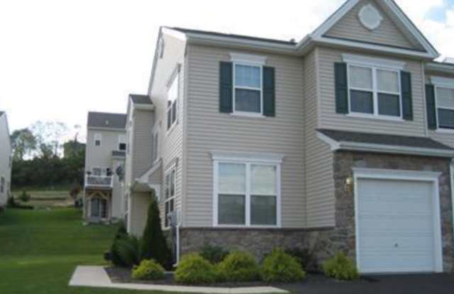 Stunning Upper Nazareth End Unit Townhome photos photos