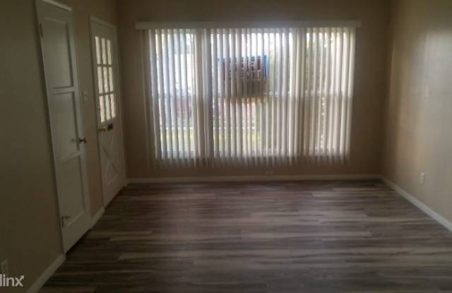 18236 Keswick St Gallery 4