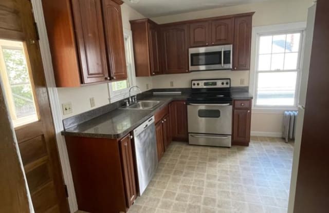 357 Fellsway West - 357 Fellsway West, Medford, MA 02155