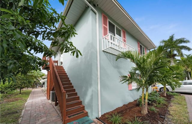 5203 Lake Caloosa DR - 5203 Lake Caloosa Drive, Lee County, FL 33905