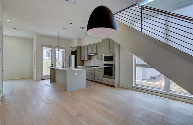 2521 Sutherland ST - 2521 Sutherland St, Austin, TX 78746