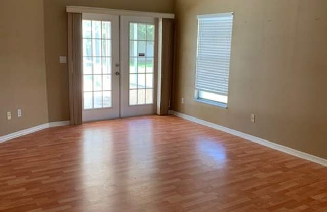 8902 Easthaven Court Gallery 2