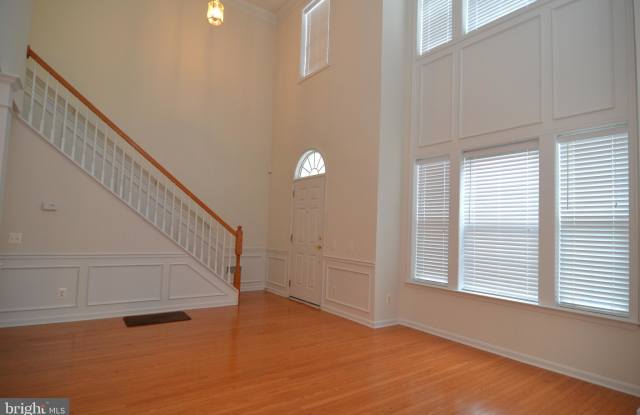 24 LUMBERMILL LANE Gallery 3