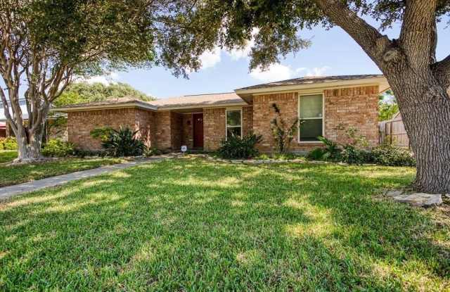 113 Seco Drive - 113 Seco Drive, Portland, TX 78374