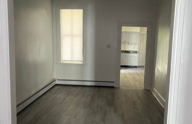 Spacious 3 bedroom House - 319 Beaver Street, Lancaster, PA 17603