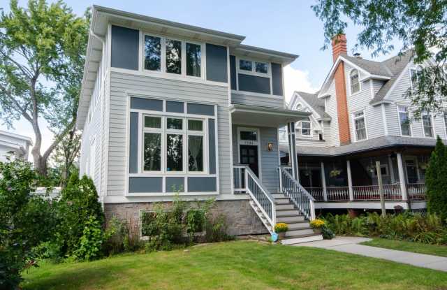 7244 W Everell Avenue - 7244 West Everell Avenue, Chicago, IL 60631